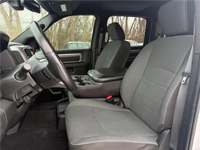 2022 RAM 1500 Classic SLT (Stk: 164934) in London - Image 6 of 9