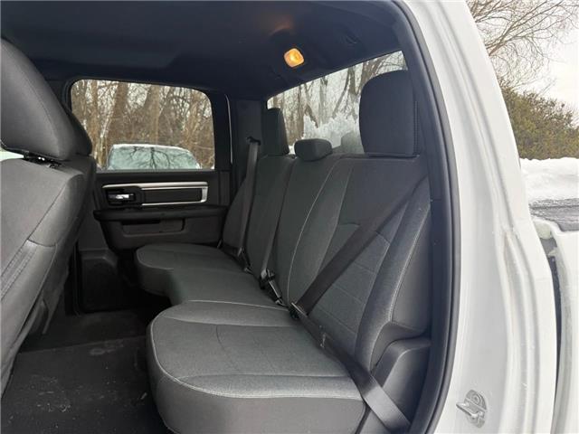 2022 RAM 1500 Classic SLT (Stk: 164934) in London - Image 9 of 9
