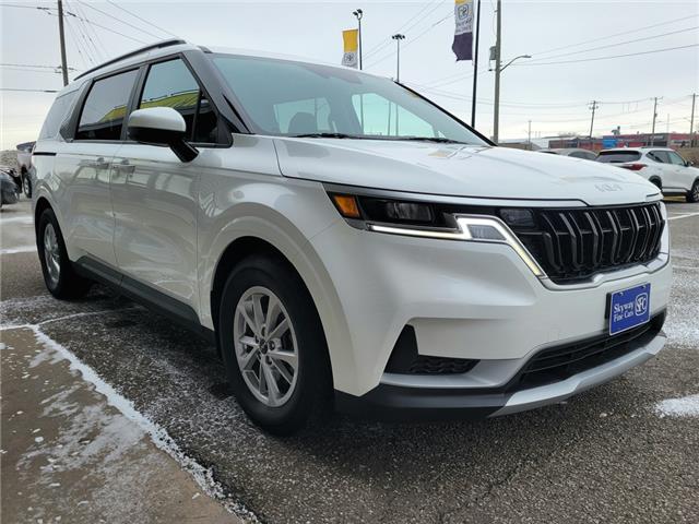 2023 Kia Carnival LX+ 8 PASS |LANE ASSIST |HEATED SEATS |POWER DOORS (Stk: Z3564) in St. Catharines - Image 2 of 32