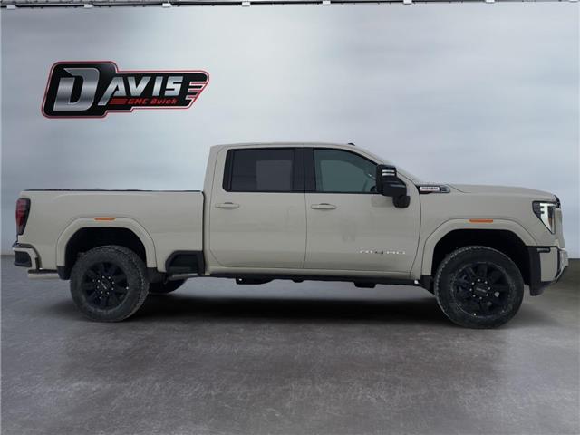 2026 GMC Sierra 2500HD AT4 (Stk: 351376) in Medicine Hat - Image 6 of 15
