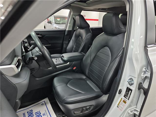 2024 Toyota Highlander XLE (Stk: 10119297A) in Markham - Image 11 of 36