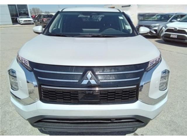 2026 Mitsubishi Outlander ES (Stk: WM26004) in Brandon - Image 3 of 16 2026 Mitsubishi Outlander ES (Stk: WM26004) in Brandon - Image 3 of 16