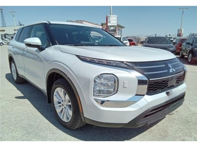 2026 Mitsubishi Outlander ES (Stk: WM26004) in Brandon - Image 4 of 16 2026 Mitsubishi Outlander ES (Stk: WM26004) in Brandon - Image 4 of 16