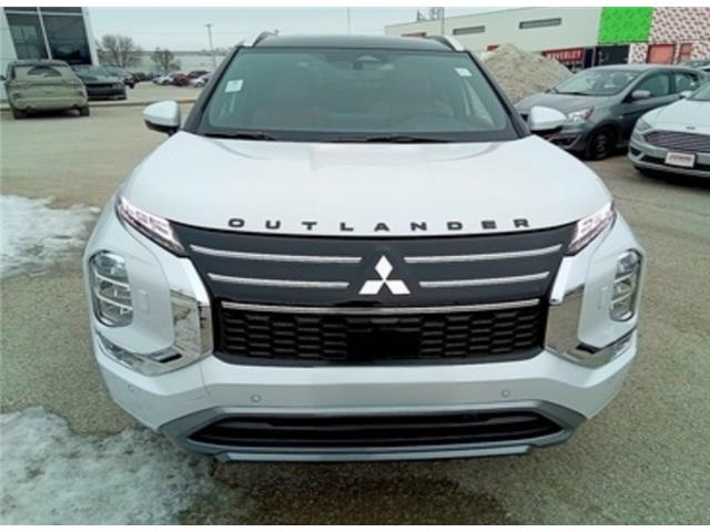 2026 Mitsubishi Outlander  (Stk: WM26009) in Brandon - Image 3 of 19