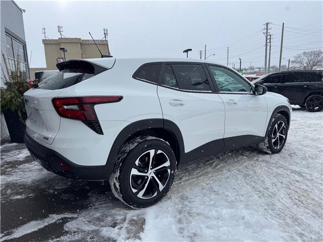 2024 Chevrolet Trax 1RS (Stk: 28257P) in Newmarket - Image 2 of 12