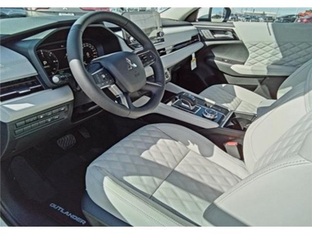 2025 Mitsubishi Outlander PHEV  (Stk: WM26013) in Brandon - Image 10 of 22