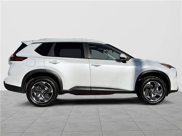 2024 Nissan Rogue SV Moonroof (Stk: 253981A) in Fredericton - Image 6 of 20