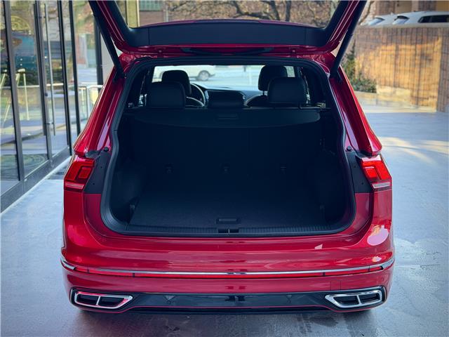2024 Volkswagen Tiguan Highline R-Line (Stk: 436U) in Toronto - Image 10 of 30