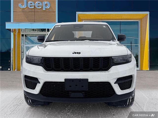 2025 Jeep Grand Cherokee Laredo (Stk: 164914) in London - Image 2 of 16