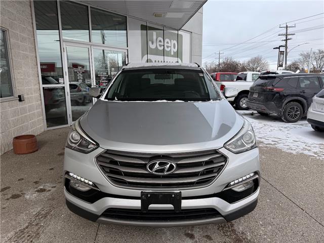 2017 Hyundai Santa Fe Sport 2.4 Premium in Sarnia - Image 2 of 7