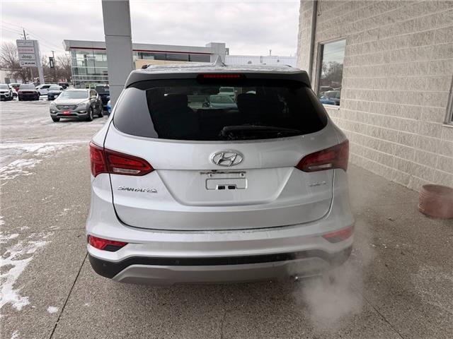2017 Hyundai Santa Fe Sport 2.4 Premium in Sarnia - Image 5 of 7