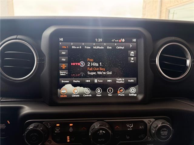 2020 Jeep Wrangler Unlimited Sahara in Sarnia - Image 16 of 21