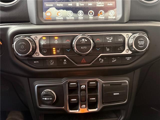 2020 Jeep Wrangler Unlimited Sahara in Sarnia - Image 17 of 21