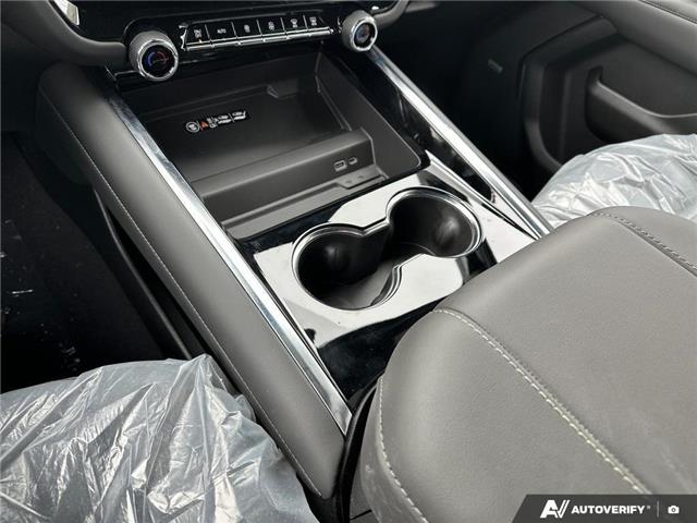 2026 Chevrolet Suburban Z71 (Stk: 2-13055) in Oshawa - Image 17 of 21