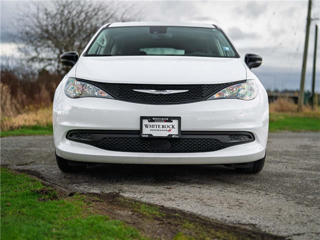 2024 Chrysler Grand Caravan SXT (Stk: 30620) in Surrey - Image 2 of 18