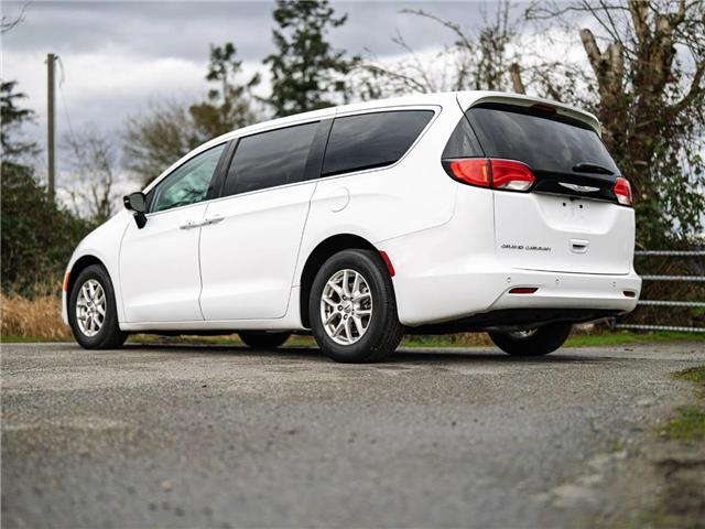 2024 Chrysler Grand Caravan SXT (Stk: 30620) in Surrey - Image 4 of 18