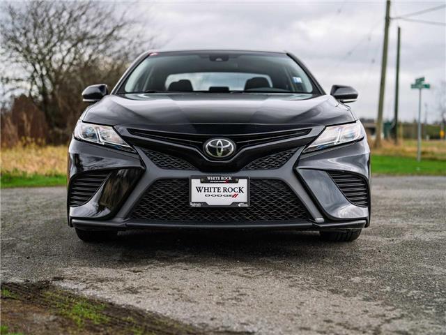 2020 Toyota Camry SE (Stk: S696423C) in Surrey - Image 2 of 19
