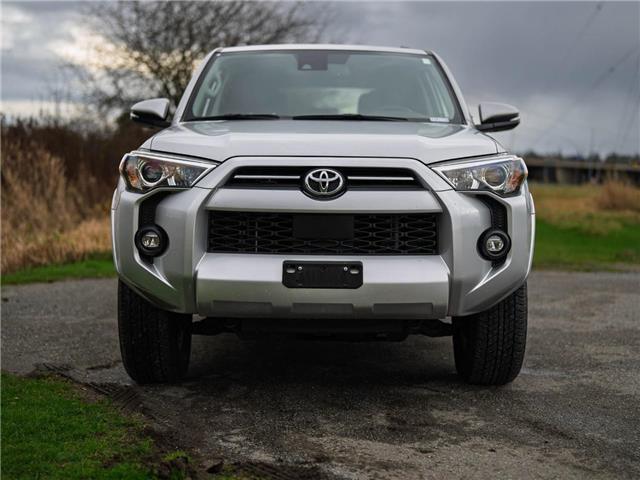 2022 Toyota 4Runner Base (Stk: 30740) in Surrey - Image 2 of 23