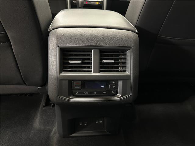 2023 Volkswagen Atlas 3.6 FSI Highline (Stk: 43336J) in Belleville - Image 10 of 28