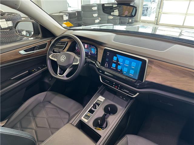 2024 Volkswagen Atlas 2.0 TSI Comfortline (Stk: 25174A) in Prince Albert - Image 3 of 13