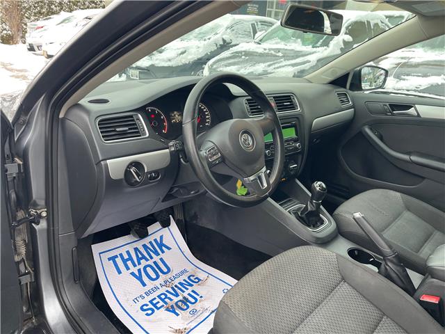 2013 Volkswagen Jetta 2.0L Comfortline (Stk: V316255) in Scarborough - Image 10 of 17
