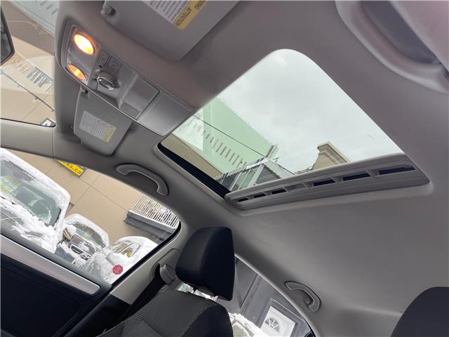 2013 Volkswagen Jetta 2.0L Comfortline (Stk: V316255) in Scarborough - Image 11 of 17