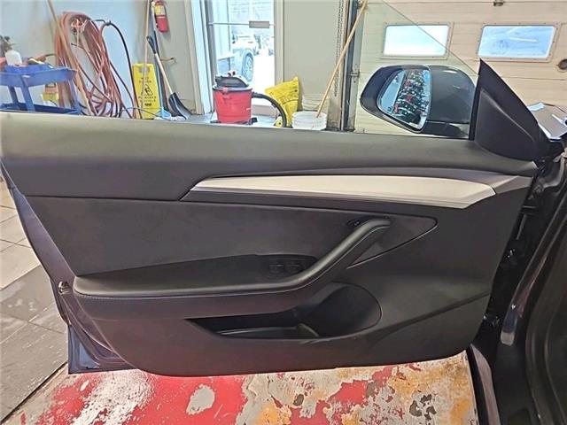 2022 Tesla Model 3 Long Range (Stk: 177364) in Lower Sackville - Image 4 of 10