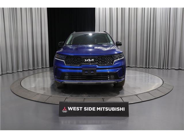2023 Kia Sorento 2.5T SX w/Black Leather (Stk: 25410C) in Edmonton - Image 2 of 37