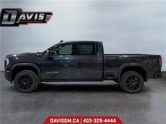 2026 GMC Sierra 3500HD AT4 (Stk: 302288) in Lethbridge - Image 2 of 15