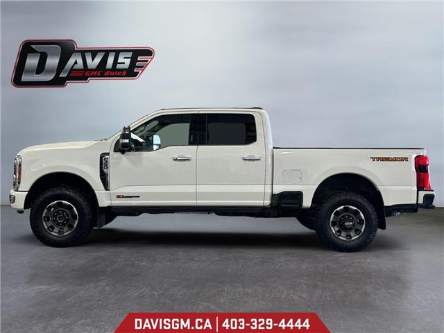 2023 Ford F-350 Platinum (Stk: 301775) in Lethbridge - Image 2 of 15