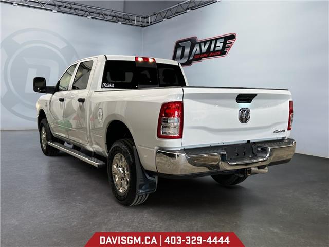 2023 RAM 3500 Tradesman (Stk: 302403) in Lethbridge - Image 3 of 15