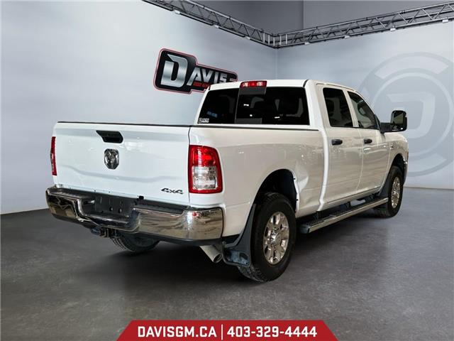2023 RAM 3500 Tradesman (Stk: 302403) in Lethbridge - Image 5 of 15