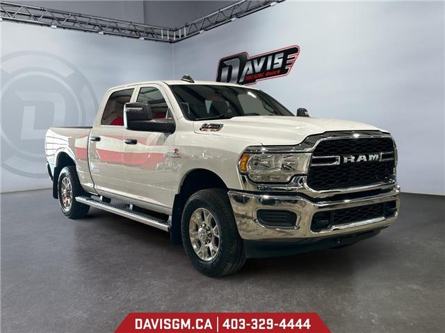 2023 RAM 3500 Tradesman (Stk: 302403) in Lethbridge - Image 7 of 15