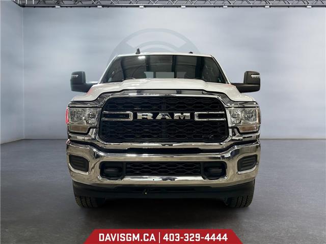 2023 RAM 3500 Tradesman (Stk: 302403) in Lethbridge - Image 8 of 15