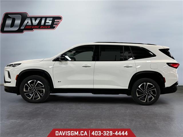 2026 Buick Enclave Sport Touring (Stk: 301349) in Lethbridge - Image 2 of 15