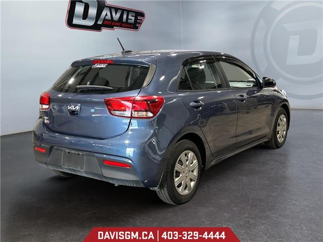 2023 Kia Rio  (Stk: 302058) in Lethbridge - Image 5 of 15