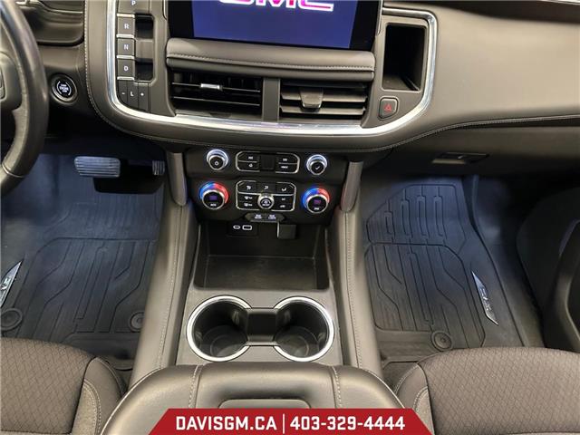 2021 GMC Yukon SLE (Stk: 302286) in Lethbridge - Image 11 of 15