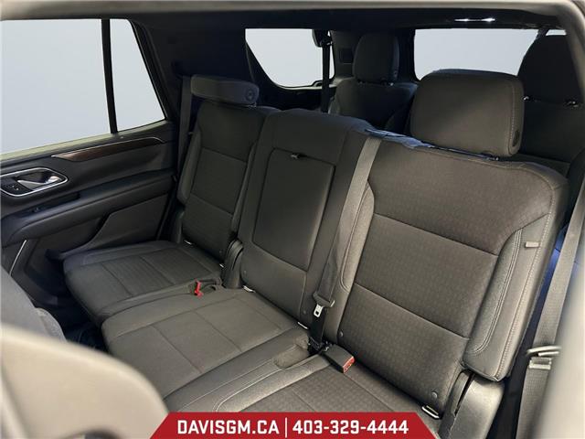 2021 GMC Yukon SLE (Stk: 302286) in Lethbridge - Image 13 of 15