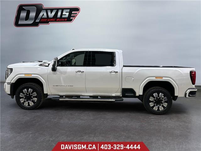 2024 GMC Sierra 2500HD Denali (Stk: 302279) in Lethbridge - Image 2 of 15