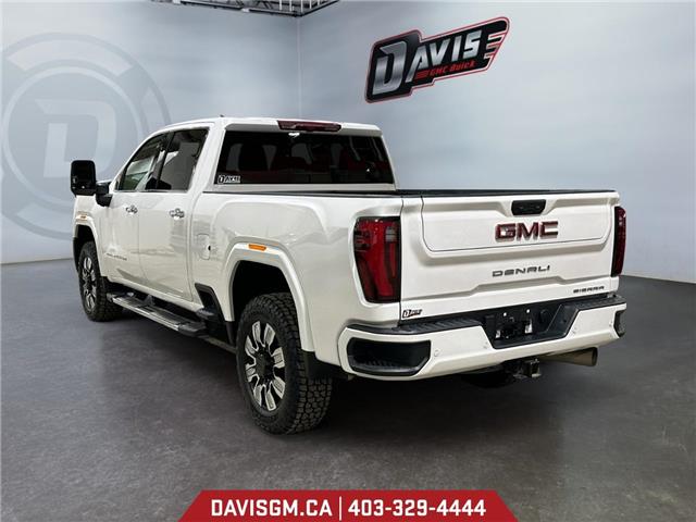 2024 GMC Sierra 2500HD Denali (Stk: 302279) in Lethbridge - Image 3 of 15