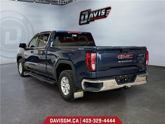 2023 GMC Sierra 1500 SLE (Stk: 302412) in Lethbridge - Image 3 of 15 2023 GMC Sierra 1500 SLE (Stk: 302412) in Lethbridge - Image 3 of 15