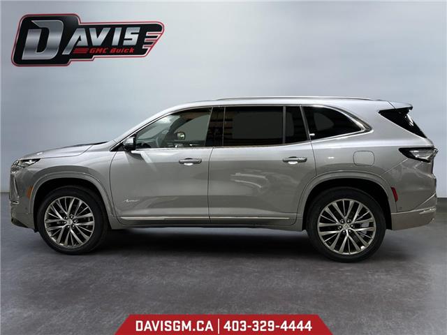 2026 Buick Enclave Avenir (Stk: 302236) in Lethbridge - Image 2 of 15