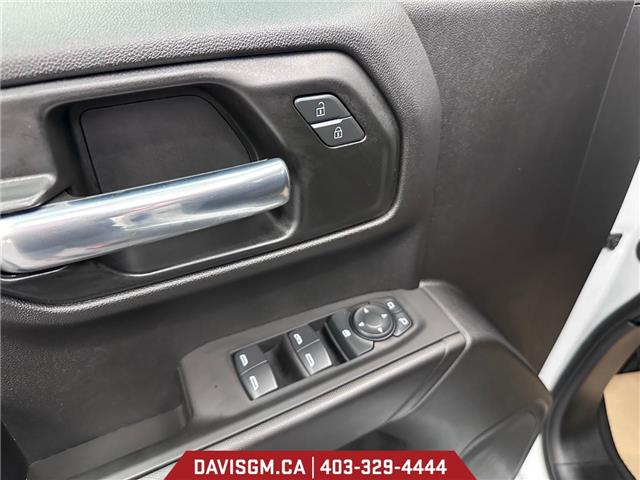 2025 Chevrolet Silverado 1500 Custom (Stk: 301004) in Lethbridge - Image 13 of 26