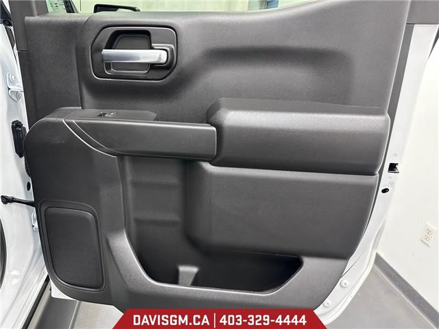 2025 Chevrolet Silverado 1500 Custom (Stk: 301004) in Lethbridge - Image 22 of 26