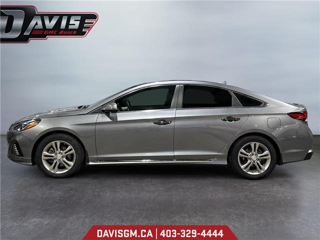 2018 Hyundai Sonata 2.4 Sport (Stk: 302052) in Lethbridge - Image 2 of 15
