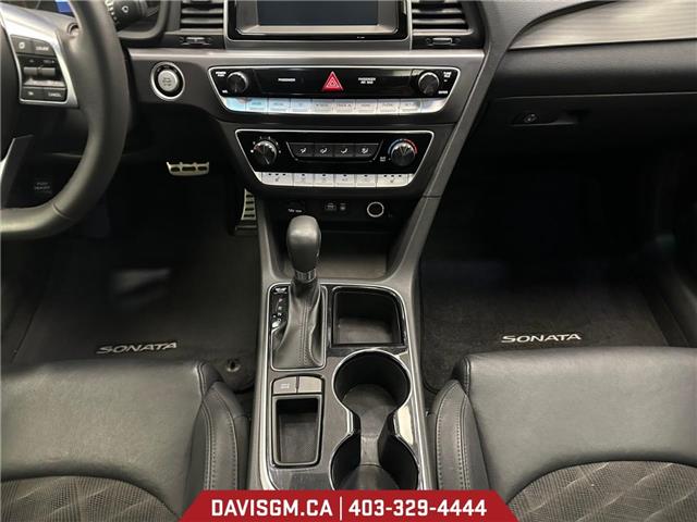 2018 Hyundai Sonata 2.4 Sport (Stk: 302052) in Lethbridge - Image 11 of 15