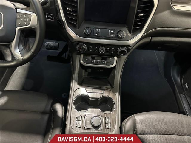2023 GMC Acadia SLT (Stk: 302422) in Lethbridge - Image 11 of 15