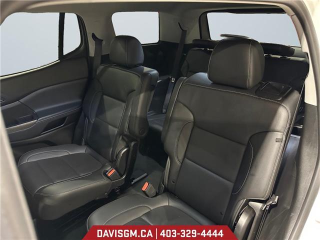 2023 GMC Acadia SLT (Stk: 302422) in Lethbridge - Image 13 of 15