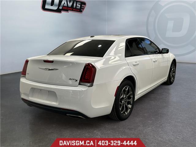 2016 Chrysler 300 S (Stk: 302340) in Lethbridge - Image 5 of 15