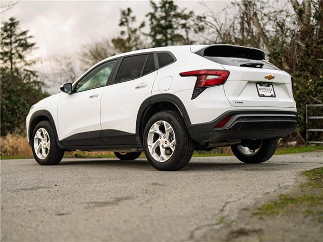 2024 Chevrolet Trax LS (Stk: S653188BA) in Surrey - Image 4 of 19